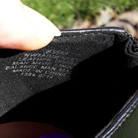 Nine West ADDERLEY Black Leather Stiletto Ankle Booties Teardrop Cutout Sz 8.5 - Picture 3 of 10